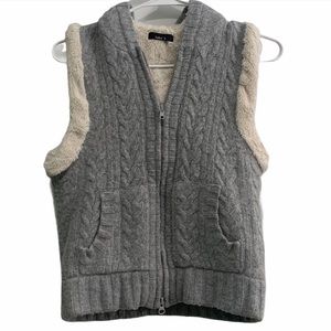 Jake*s Shearling Sleeveless Hooded Knit Sweater